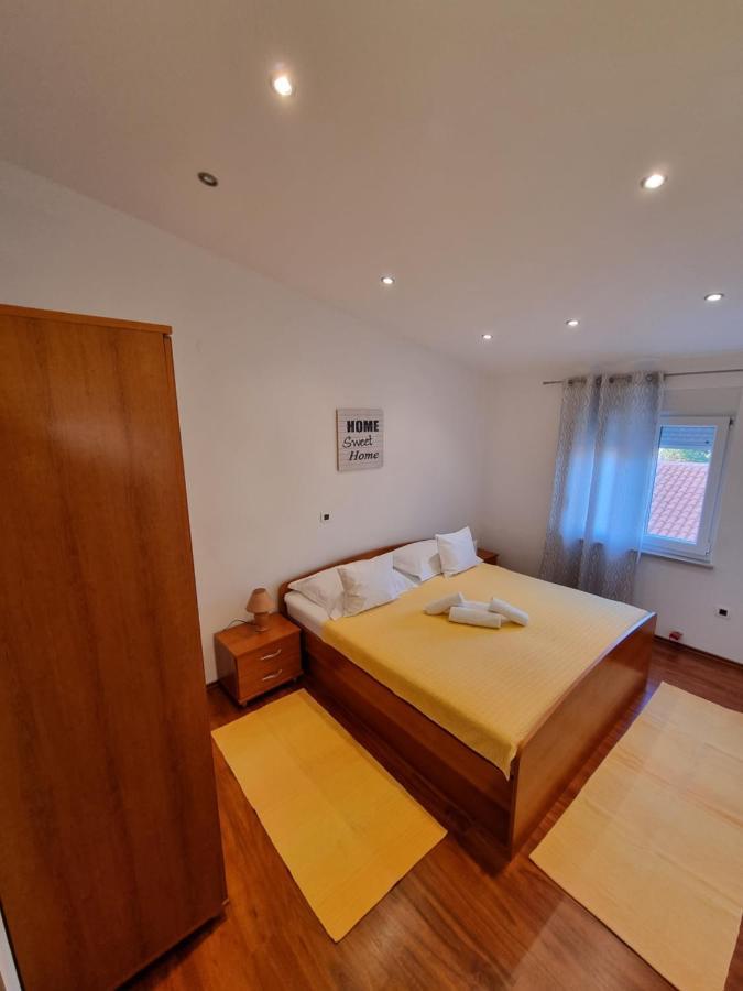 Apartments Vukic Crikvenica Exterior foto